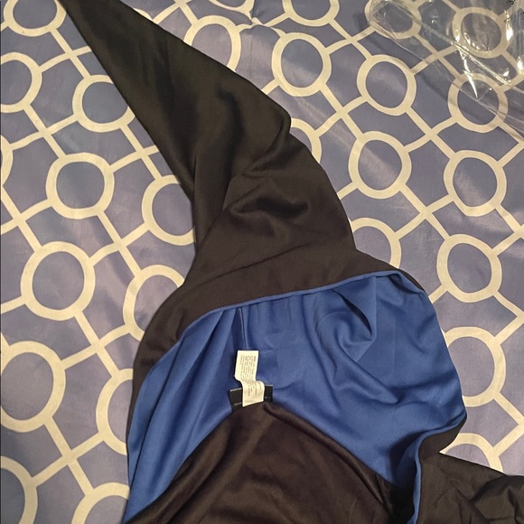 Ravenclaw Robe with Tie - Picture 4 of 5